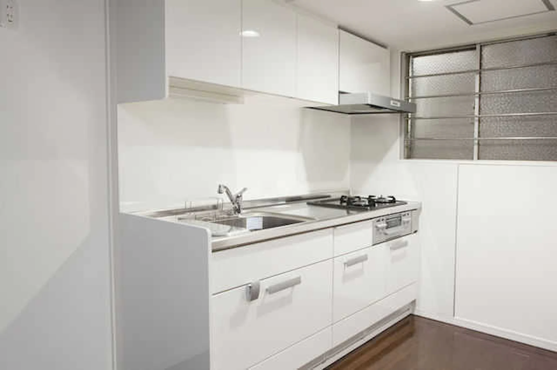 オープンな壁付けキッチンで目隠し対策はできる？