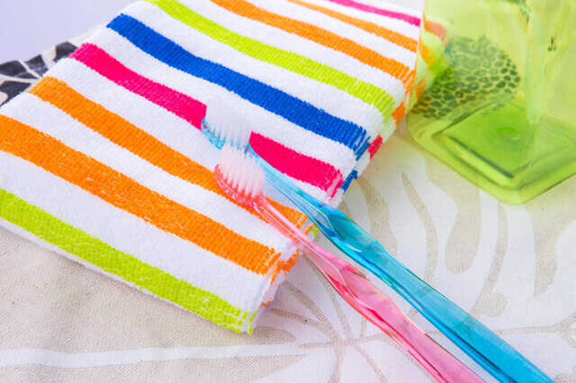 洗面所・脱衣所にピッタリの壁紙の選び方!張り替え費用・おしゃれなコーディネート実例