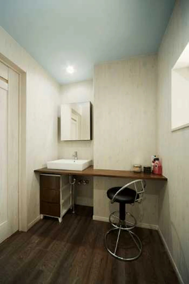 洗面所・脱衣所にピッタリの壁紙の選び方！張り替え費用・おしゃれなコーディネート実例