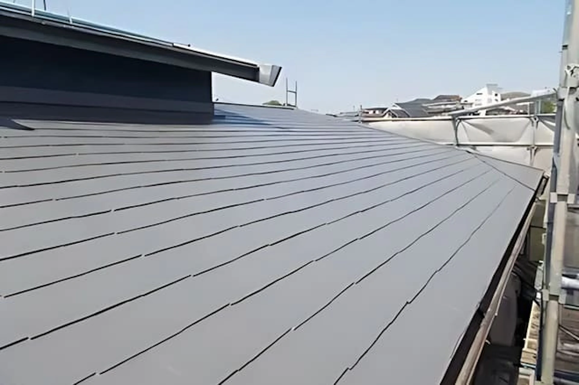 遮熱性の高い塗料で美しい外観となった事例