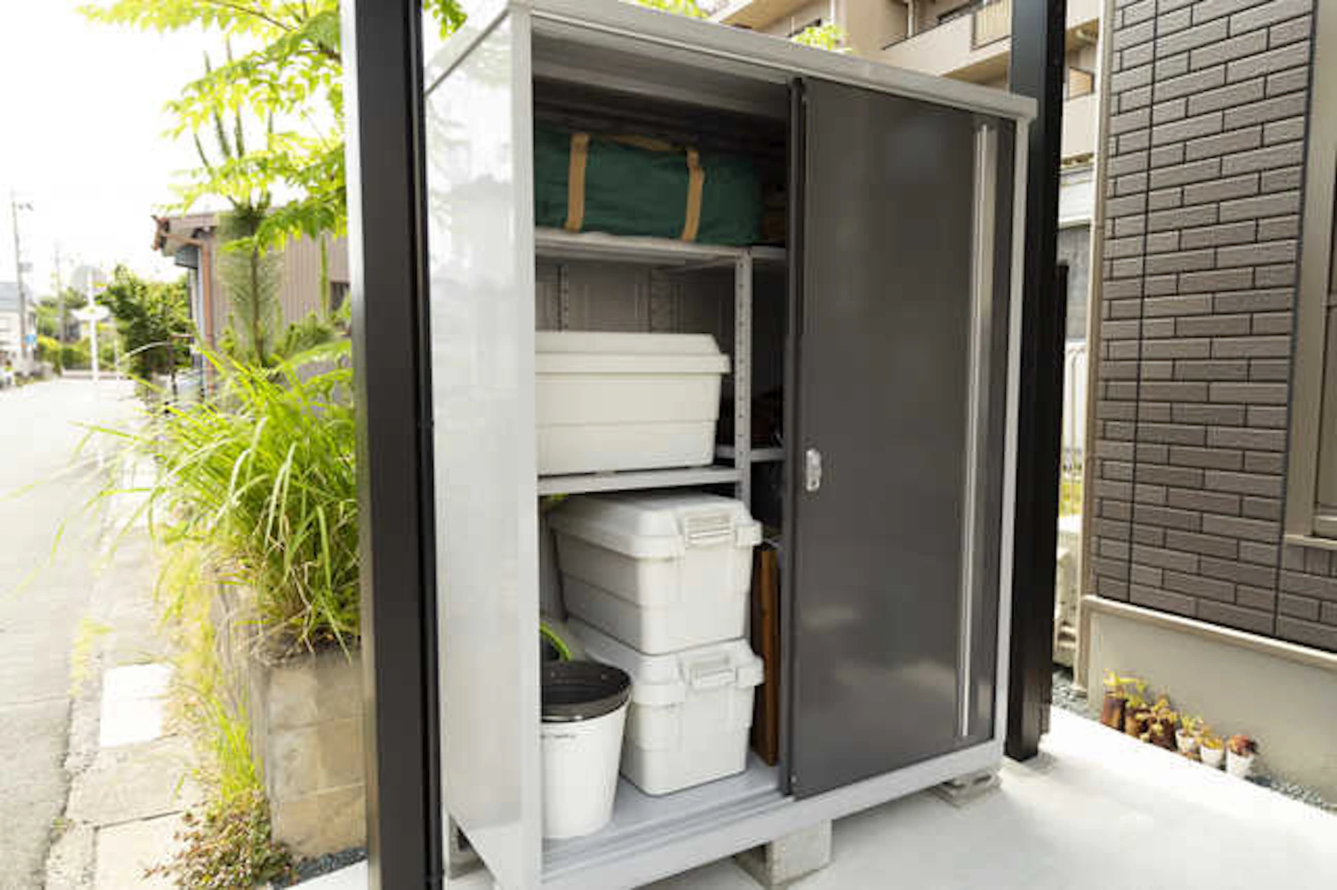 スチールの物置