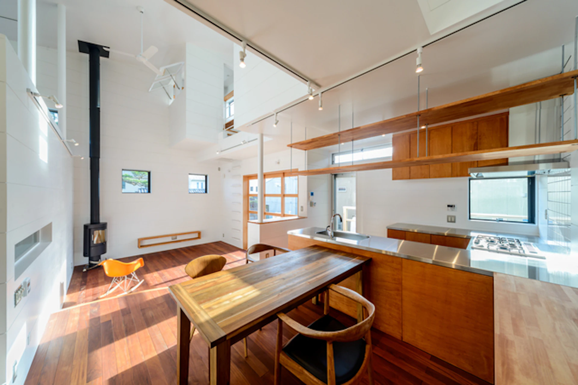 和モダンなキッチンを作る10個のポイント