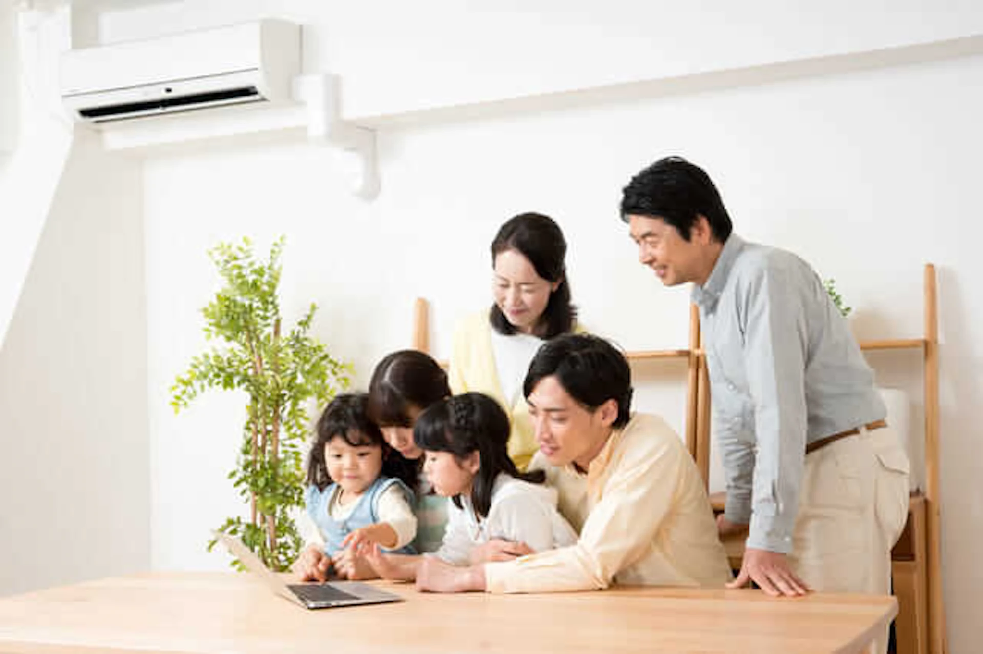 サムネイル：【完全ガイド】リフォームの流れを徹底解説！～相談から引き渡しまで～