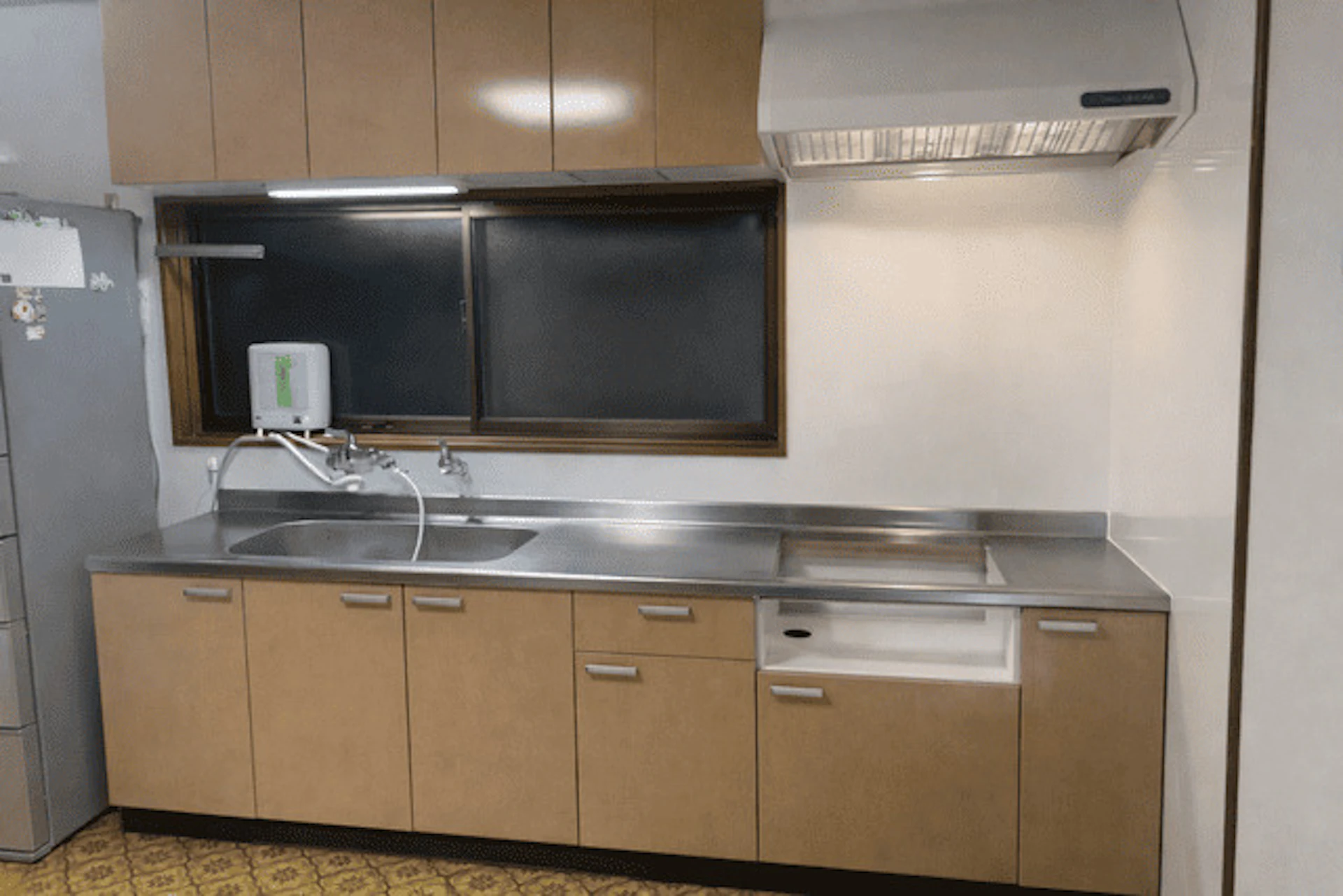 低価格のシステムキッチンにリフォーム