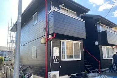 思い切って白系から黒に