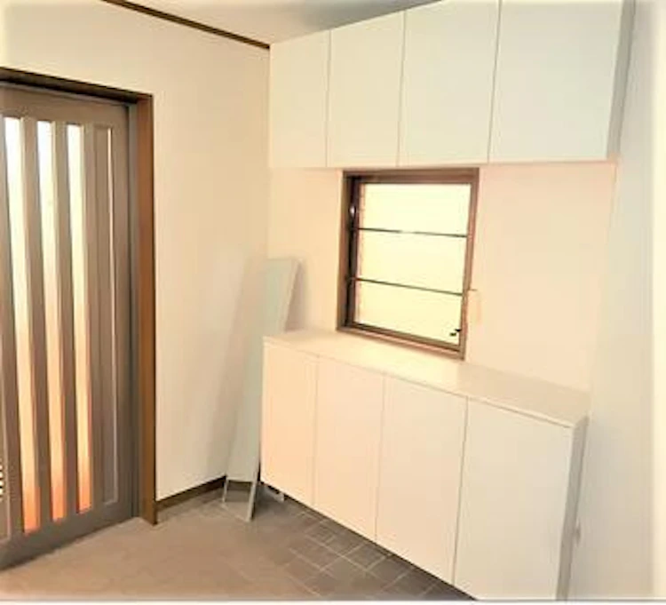 セパレートタイプの下駄箱で収納力をプラス