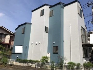 少しの屋根の劣化はヤネフレッシュで塗装・外壁は部分的に色変え