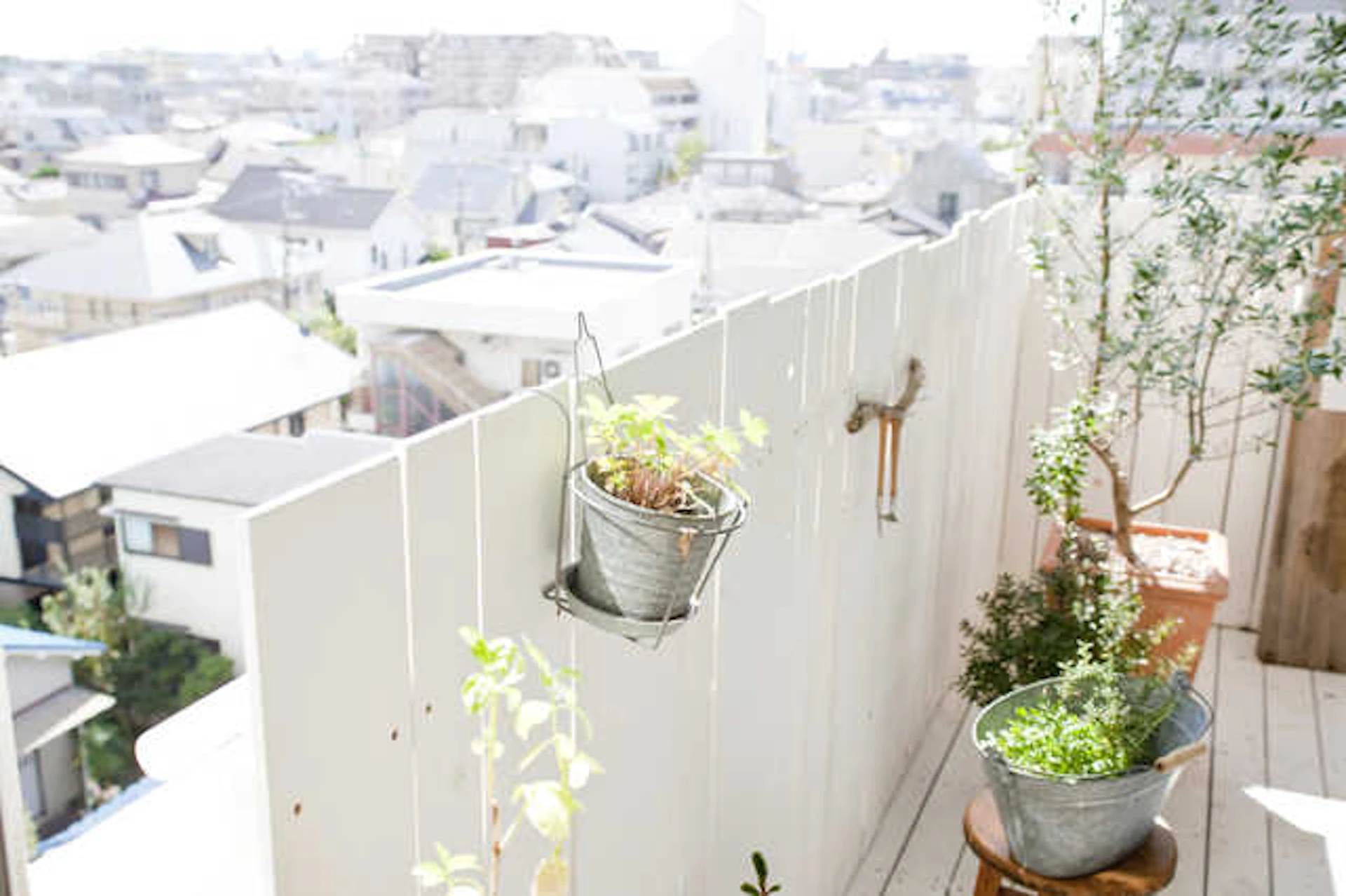 狭くても諦めたくない！狭いベランダをおしゃれにする方法♡