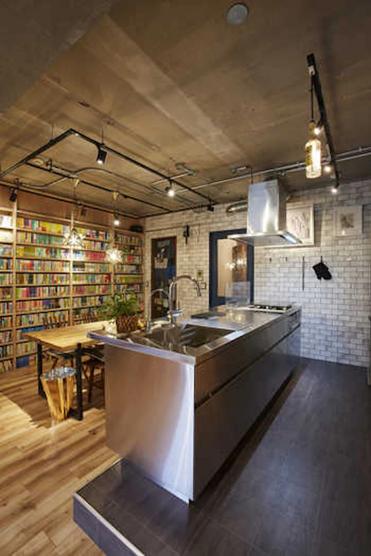 事例6:スタイリッシュなアイランドキッチンに