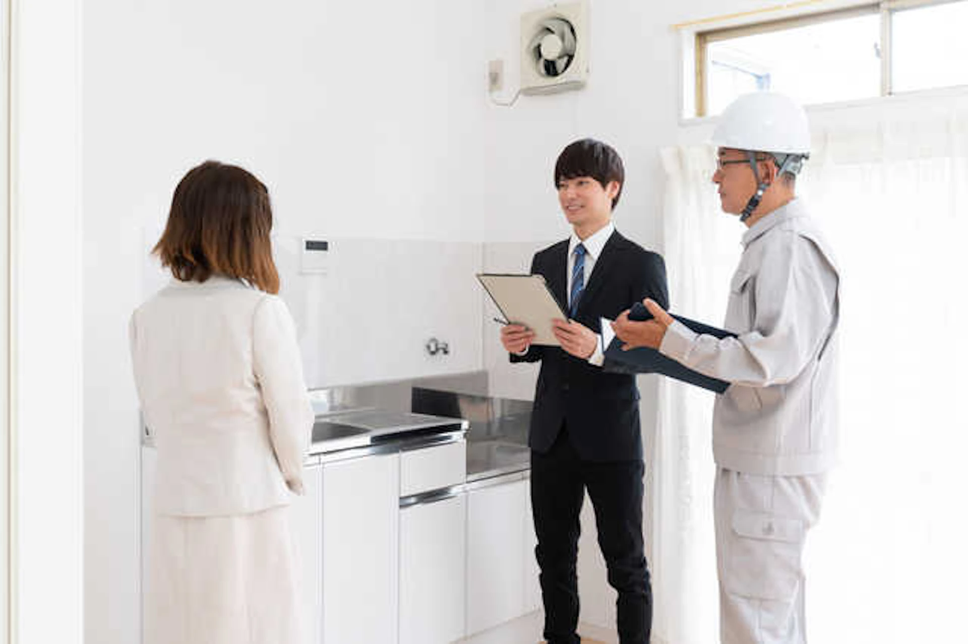 おしゃれなメーカー品の壁付けキッチンリフォーム事例・費用