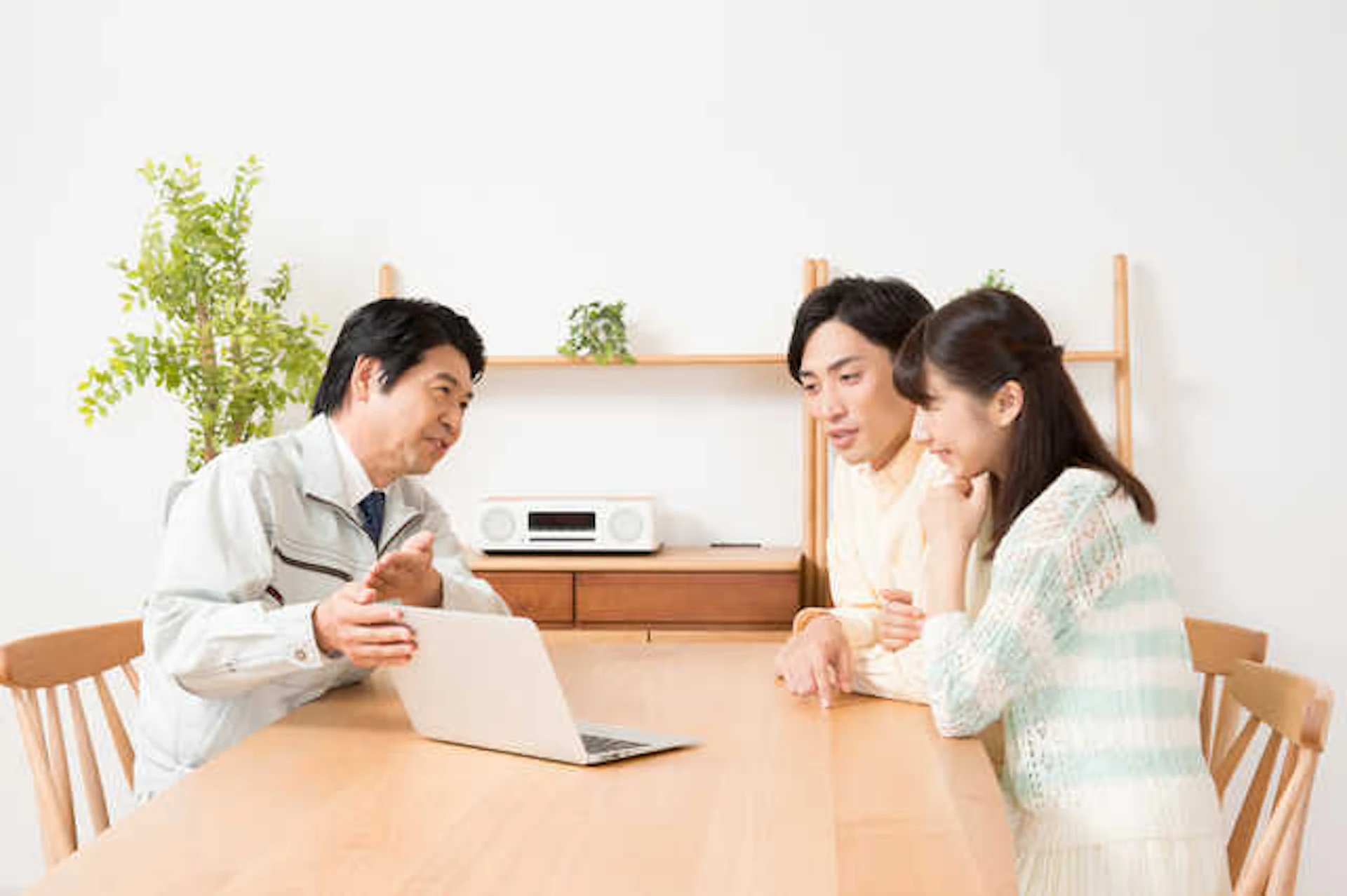 タンクレスなどのトイレ選びで悩んだらリフォーム業者と相談