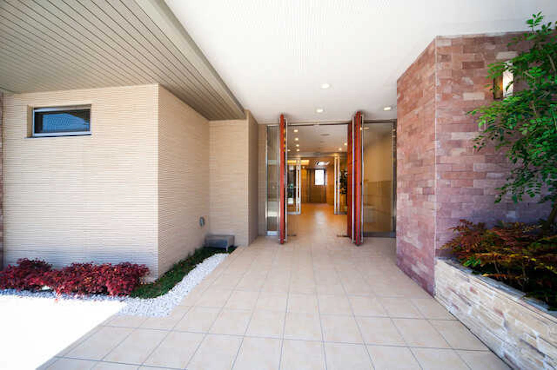 マンションのエントランスで人気の設備7選