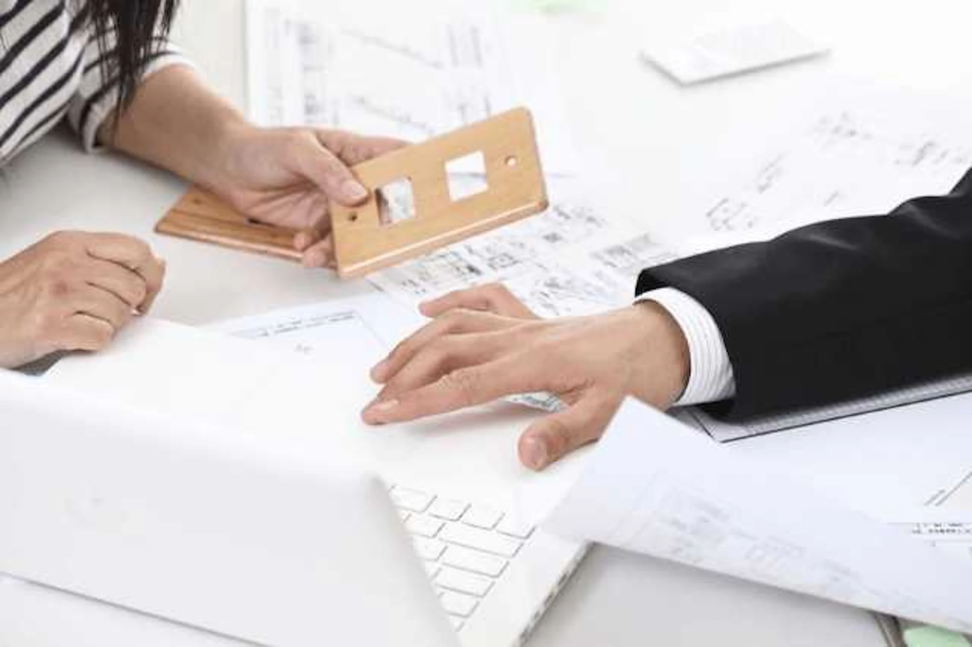 インテリアプランナーなどの有資格者がいると◎