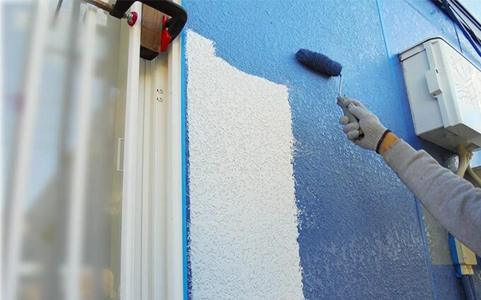 【13】上塗り塗料を塗る(1回目)