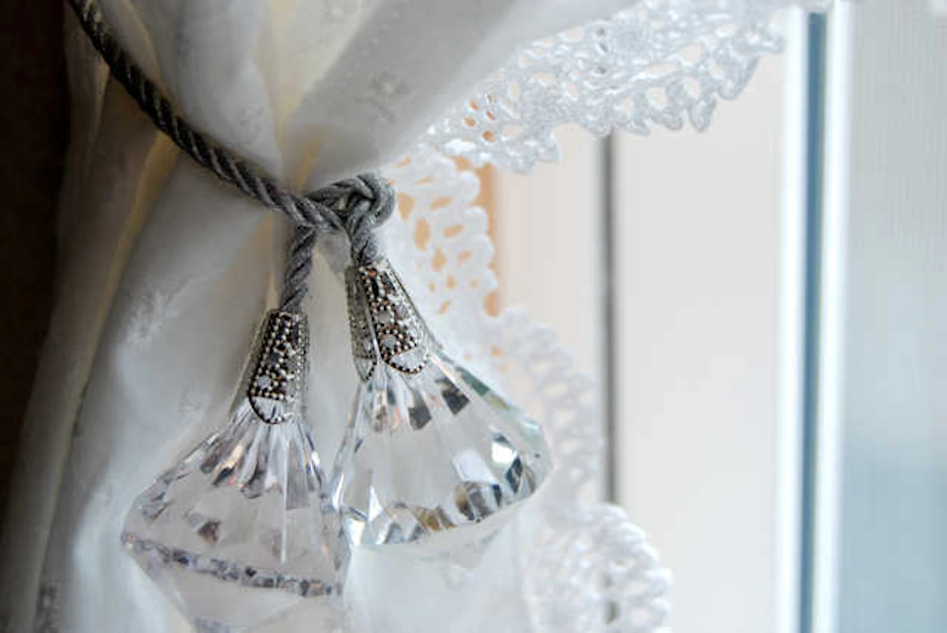 サムネイル:部屋の雰囲気をガラッと変える”世界にひとつだけ”のカーテンをDIY