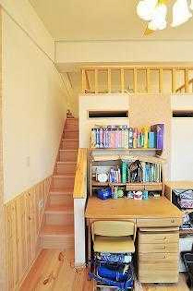 階段横の少しのスペースに