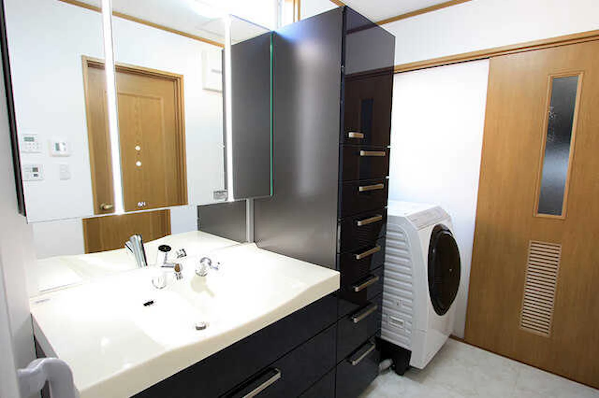 洗面台/洗面脱衣所リフォームの費用相場・事例