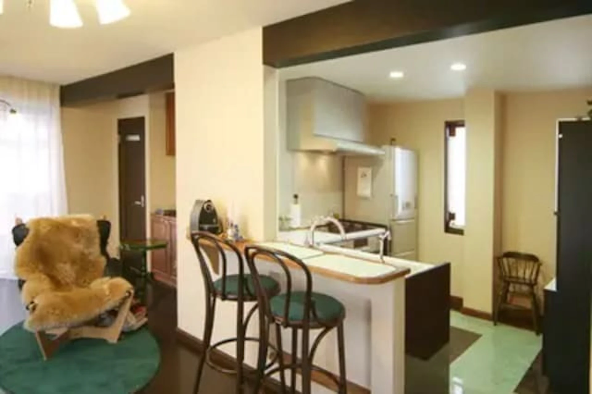 事例2:動線の見直しや収納の確保を実現したリフォーム