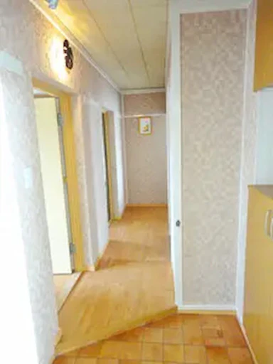 [38万円]石の風合いで涼しげな廊下