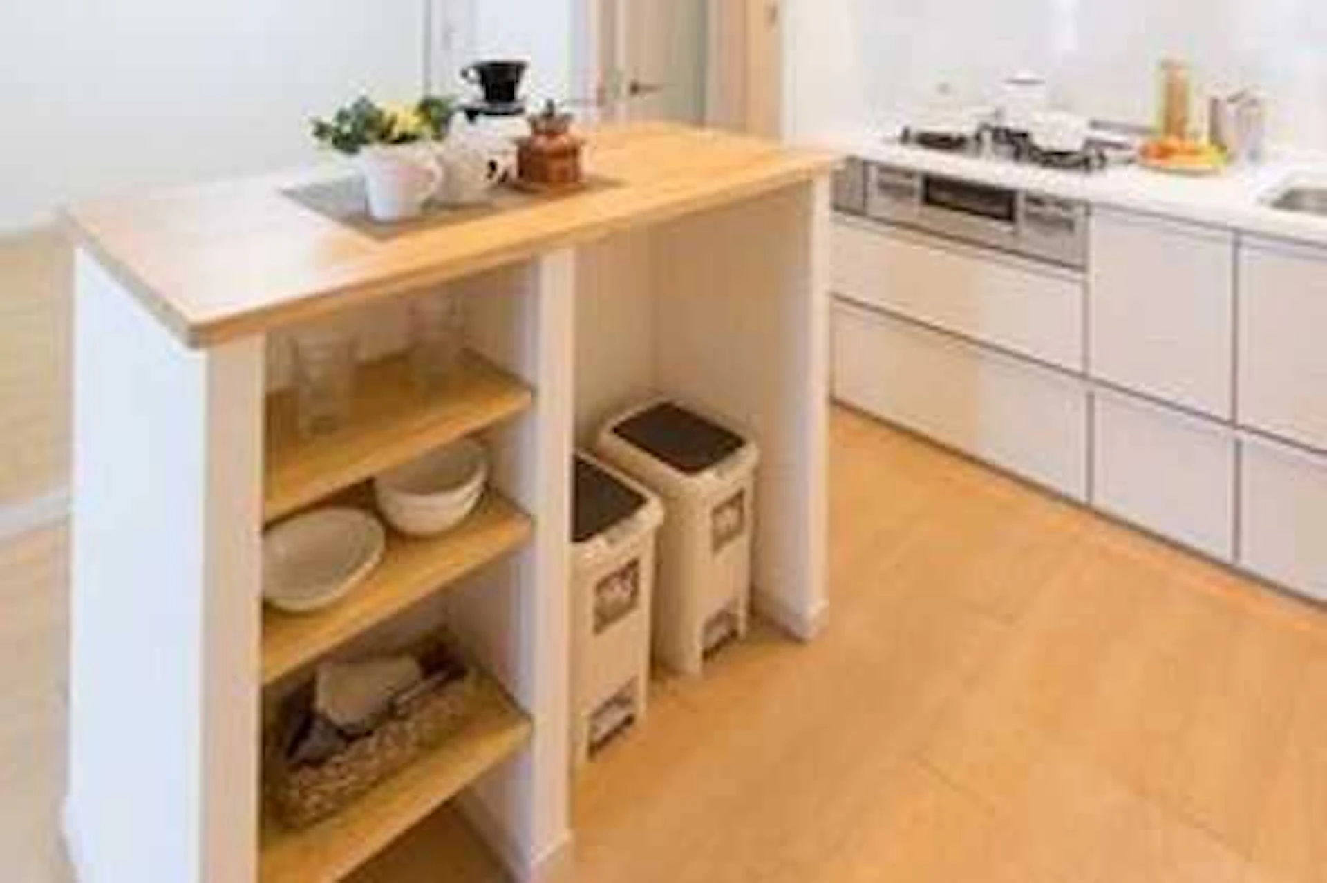 キッチン収納スペース