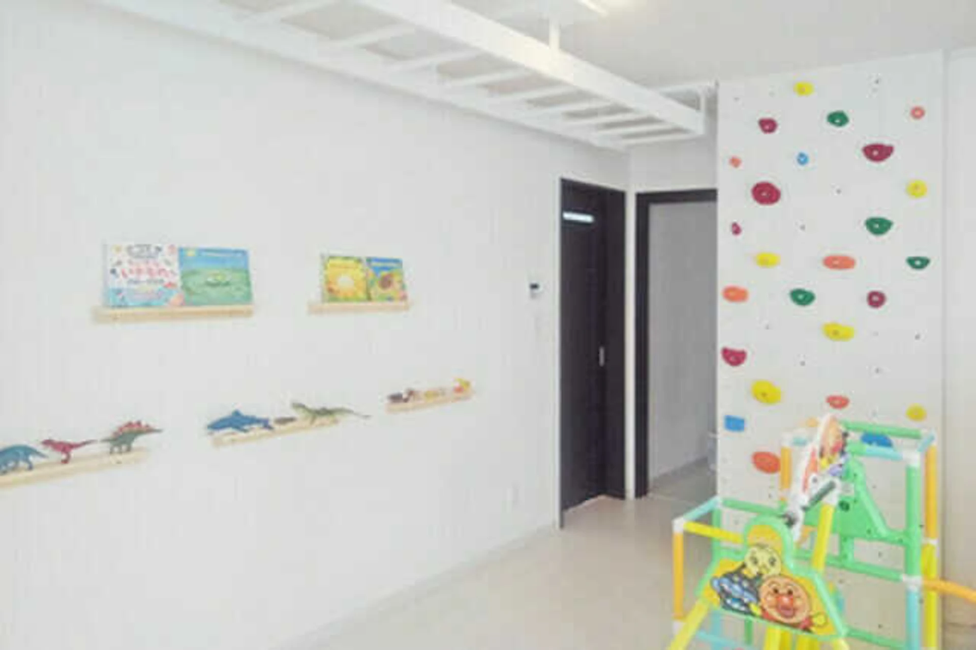 ④庭やリビングなどに、遊び場があると理想的