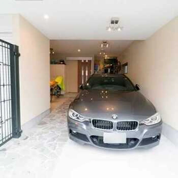 高級感のあるインナーガレージ