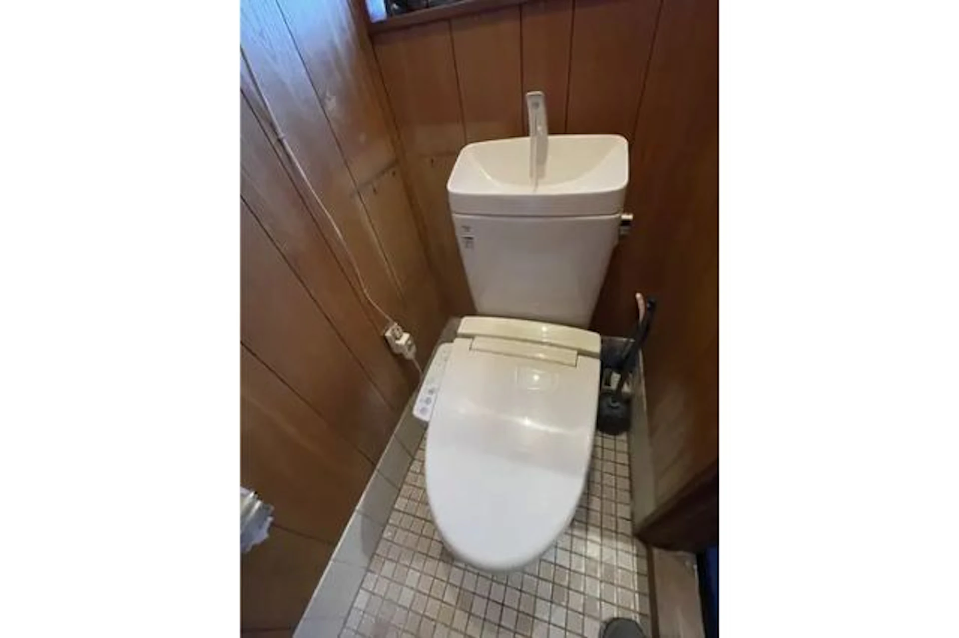 複数箇所からの水漏れのため新品と交換