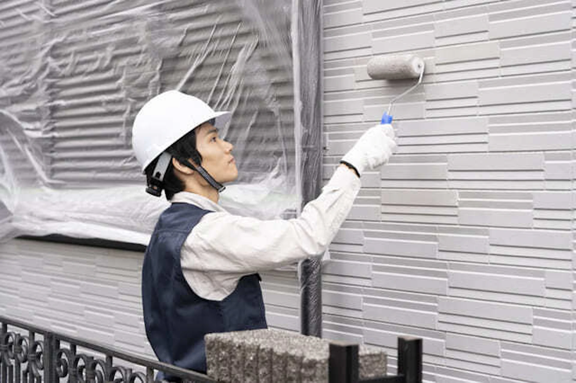 信頼できる外壁塗装の業者を選ぶ4つのポイント