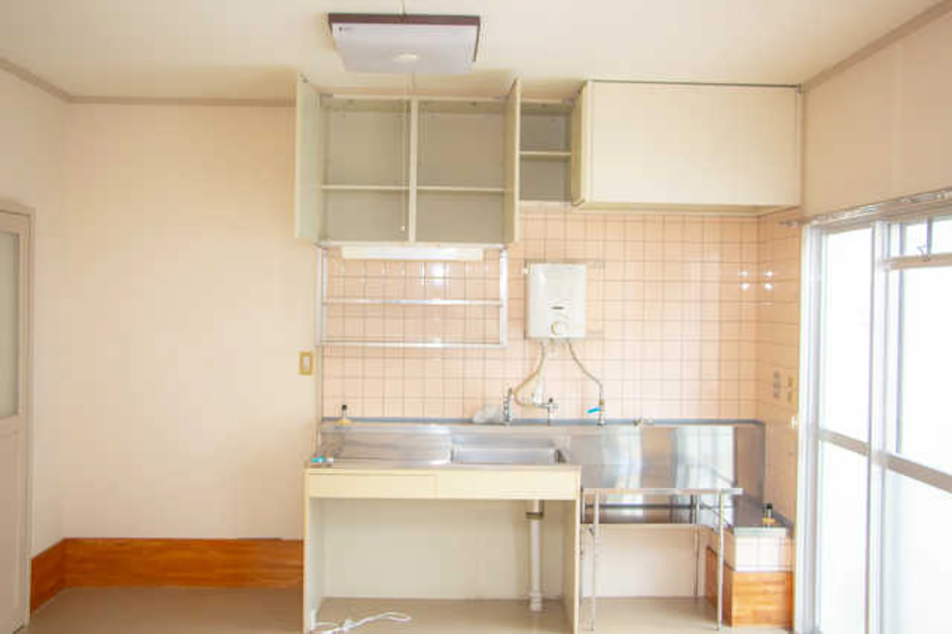 団地のキッチンリフォームで注意すべきことは?費用や安くするコツも解説