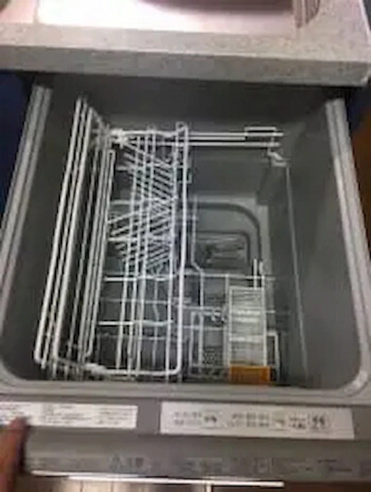 【事例⑤】大きな食器や調理器具もしまえる食洗機