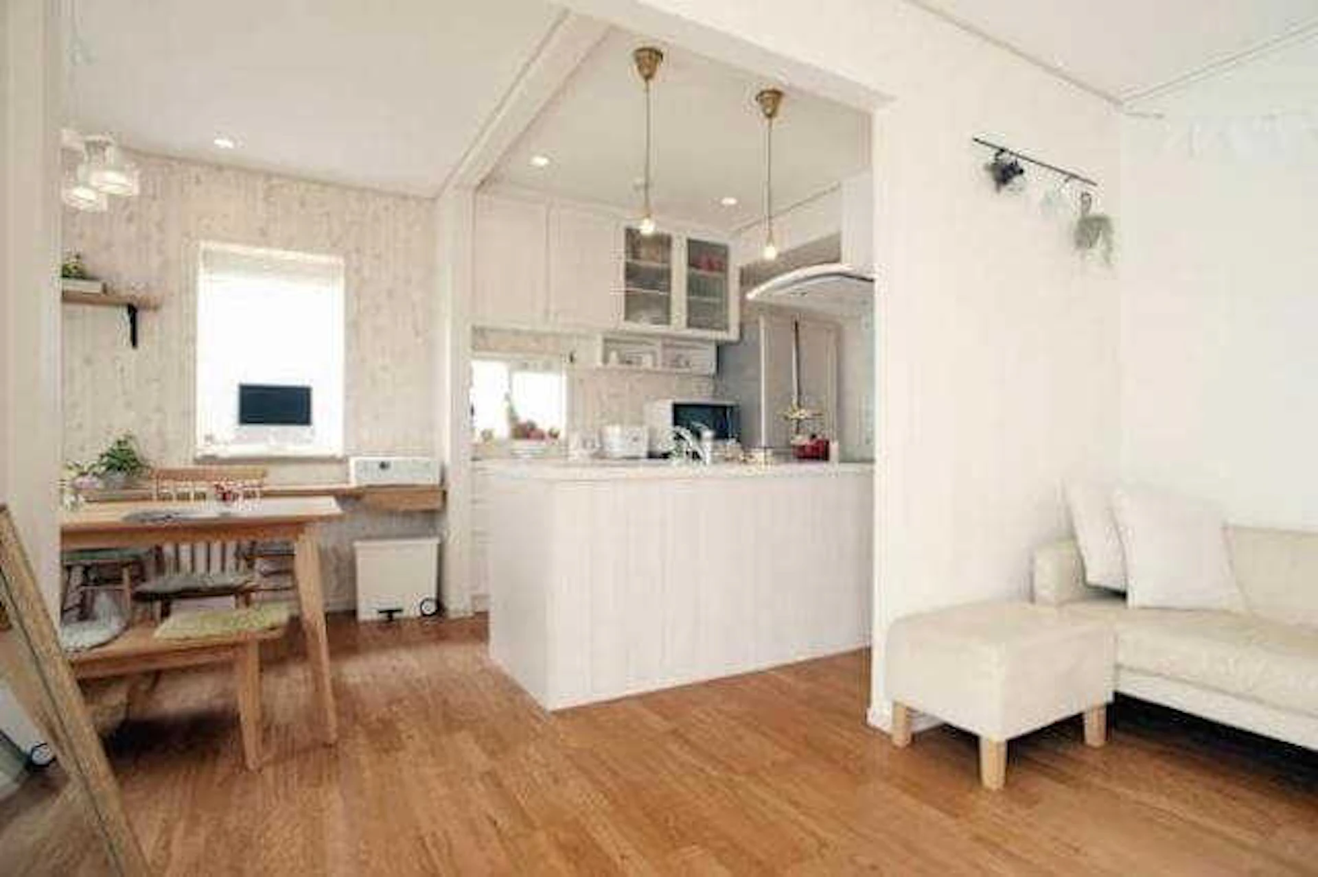 ⑧5人家族で広く使うため、壁の一部を撤去＆カウンターも増設