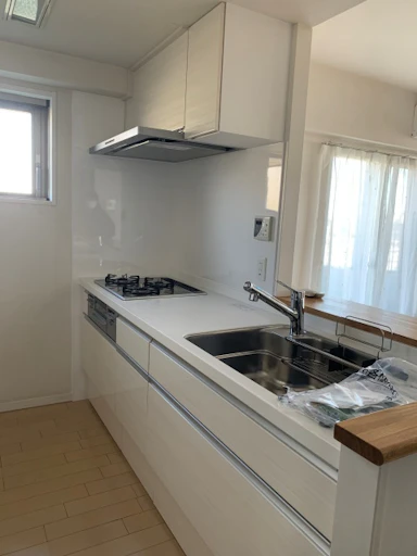 【100〜150万円】女性にも優しいキッチンへ大変身！