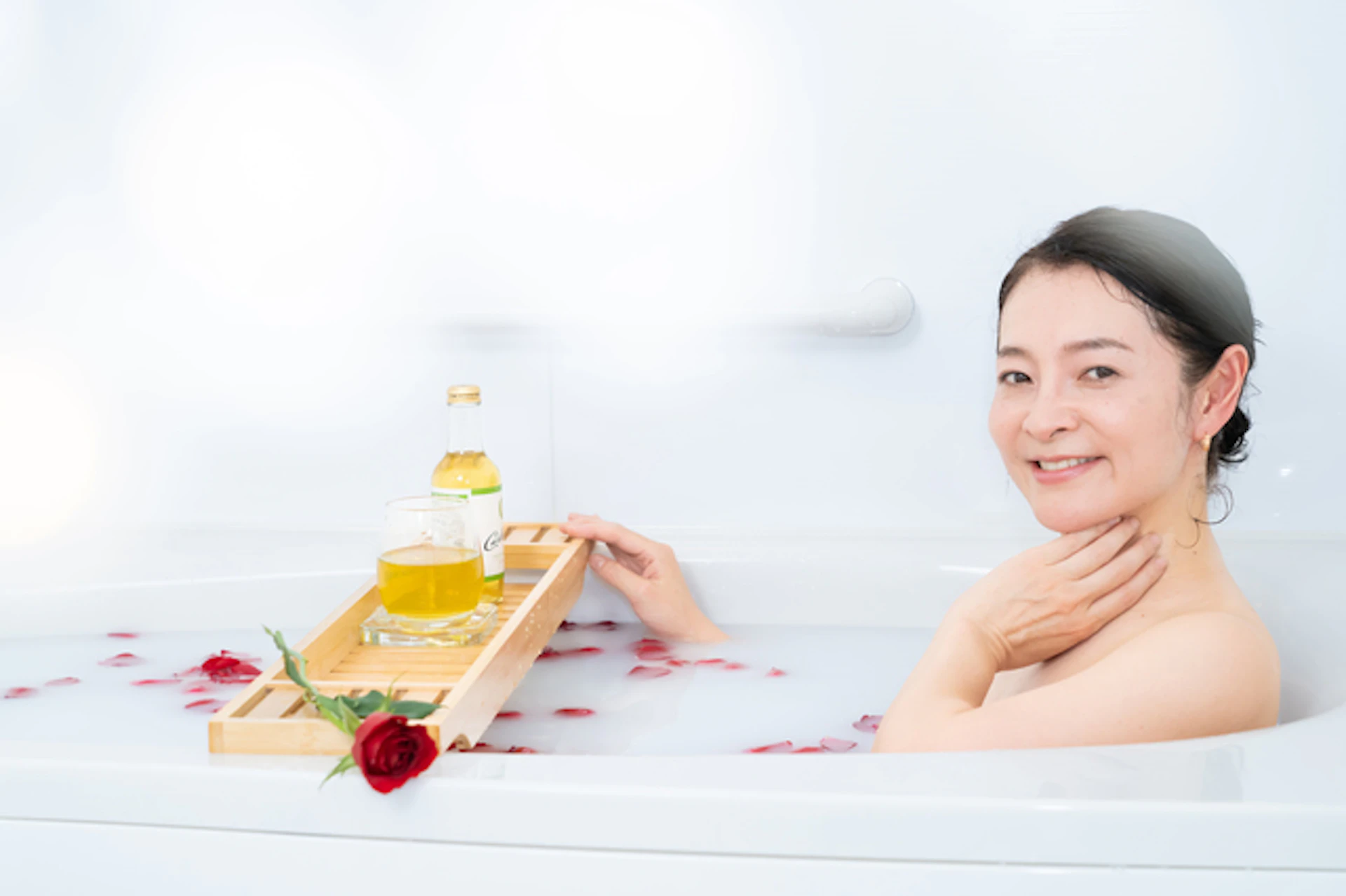 5. バスタブトレーで実現する至福の入浴時間