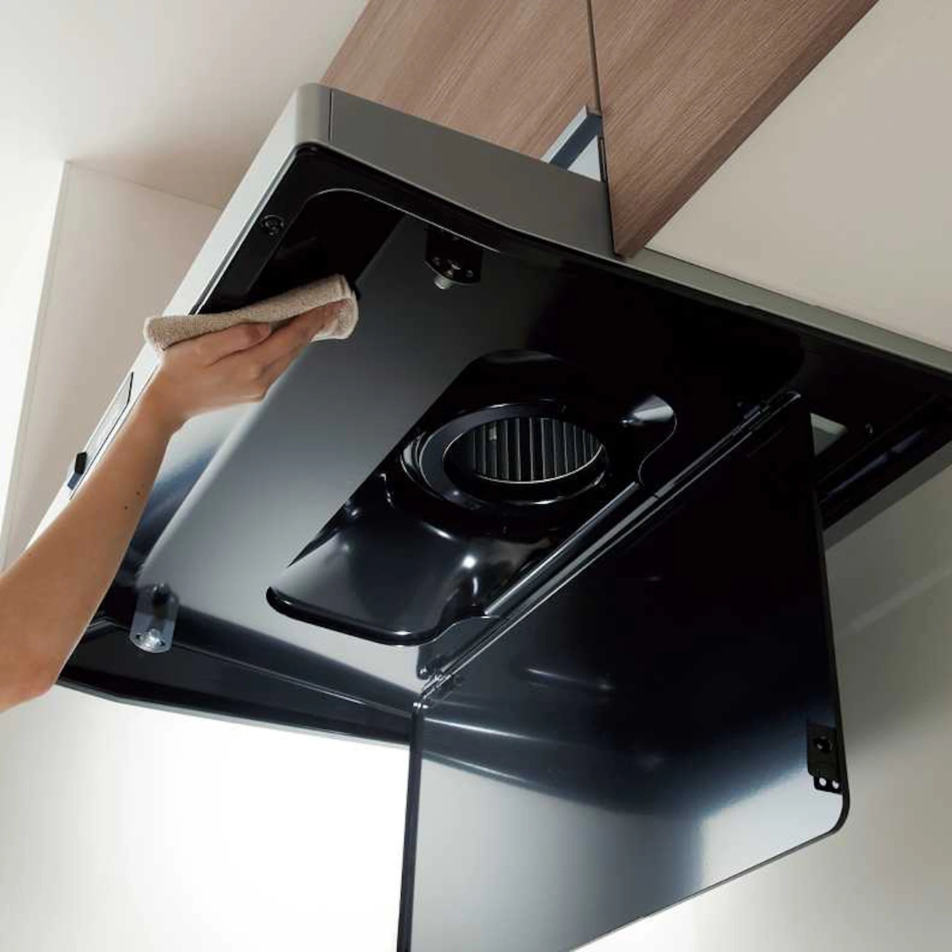 お手入れ簡単な「スーパークリーンフード（LED）」