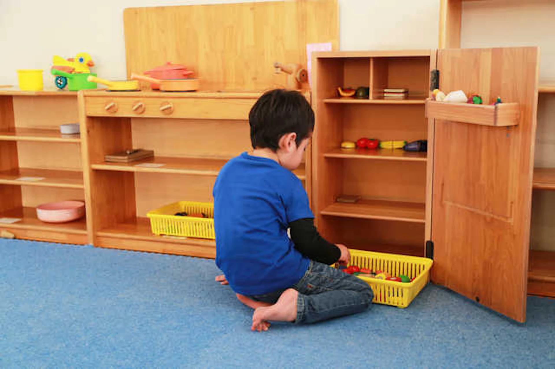 たっぷり収納できるキッズ専用の棚を作る