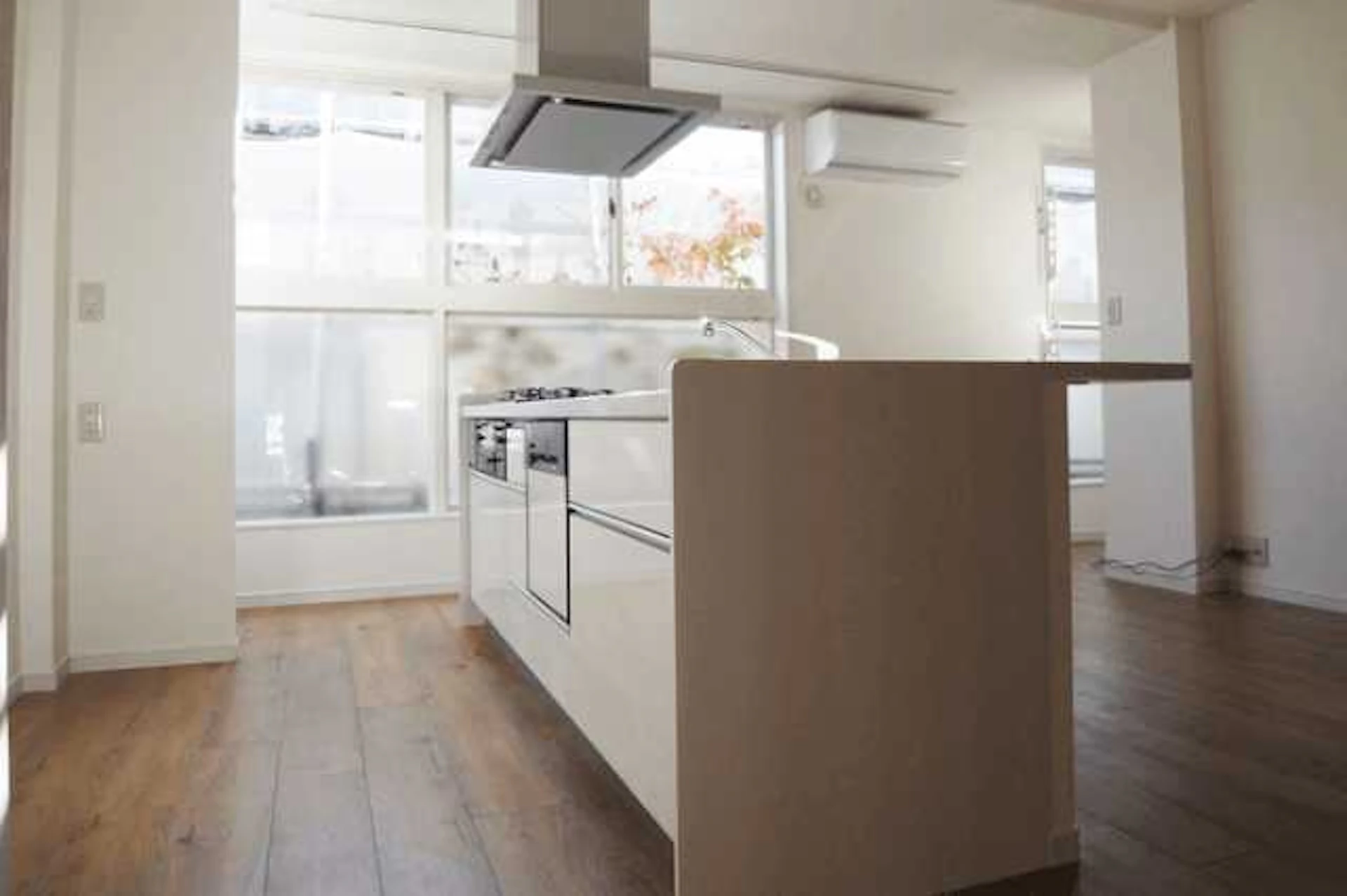 対面キッチンの目隠し・カウンターの土台として