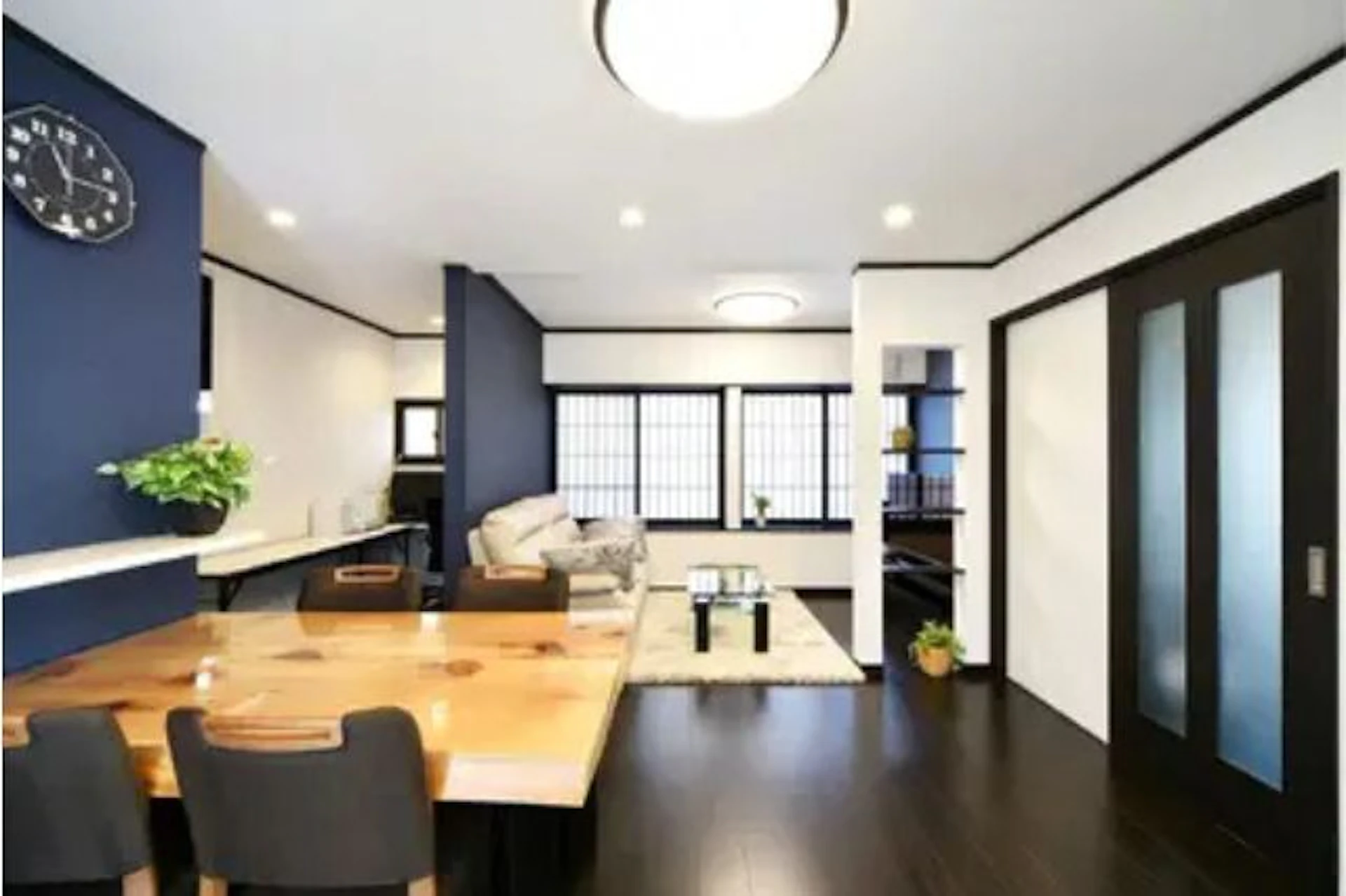 元店舗をLDKと趣味のスペースにリフォーム