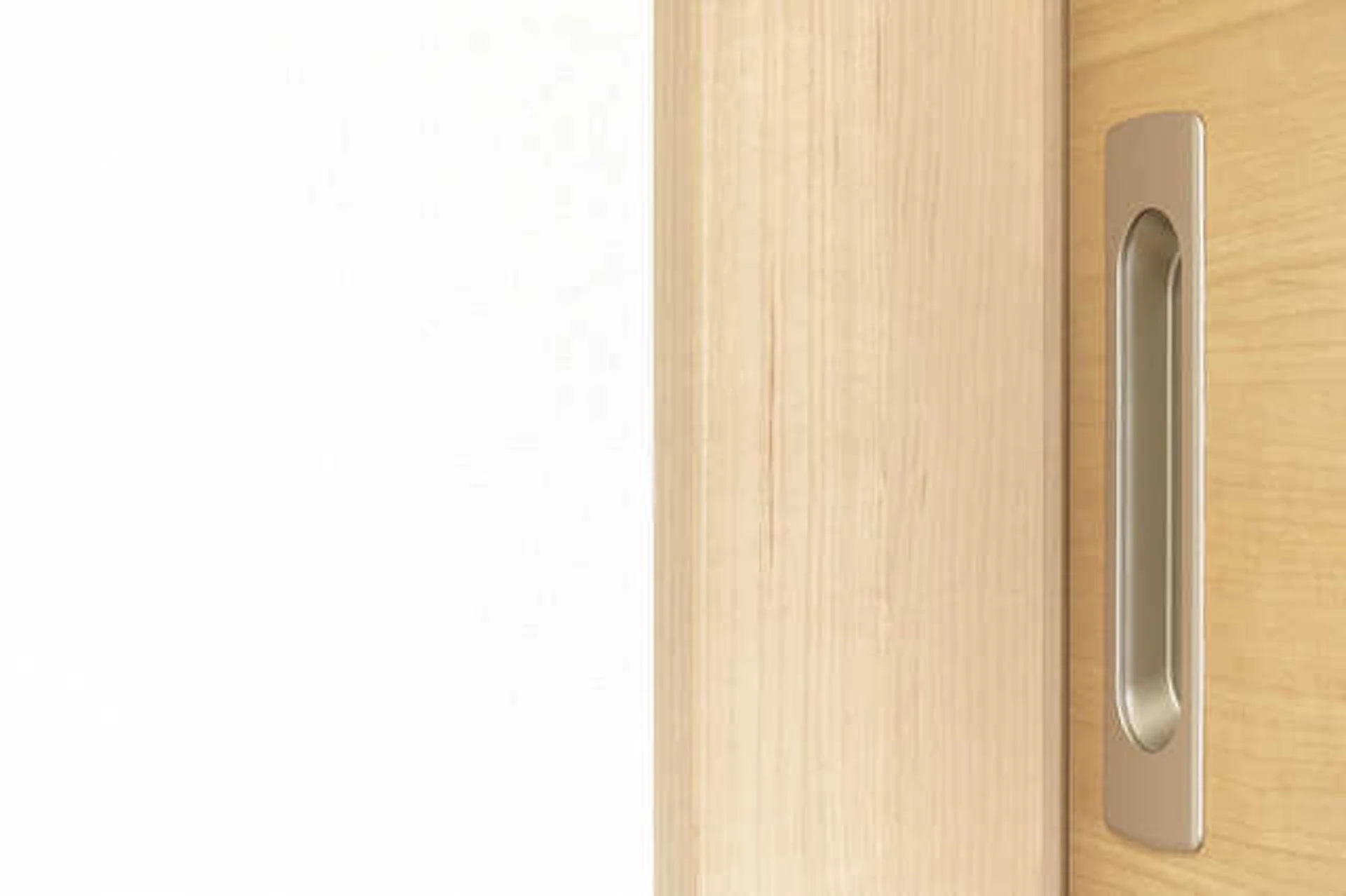 ドアを付ける場合は引き戸がベスト