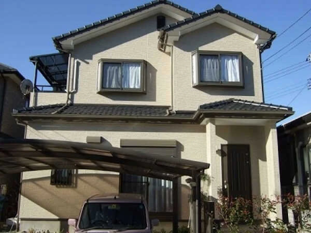 人気の屋根瓦・屋根材の色は？塗装する色によって室内の温度や遮熱効果の違いも！