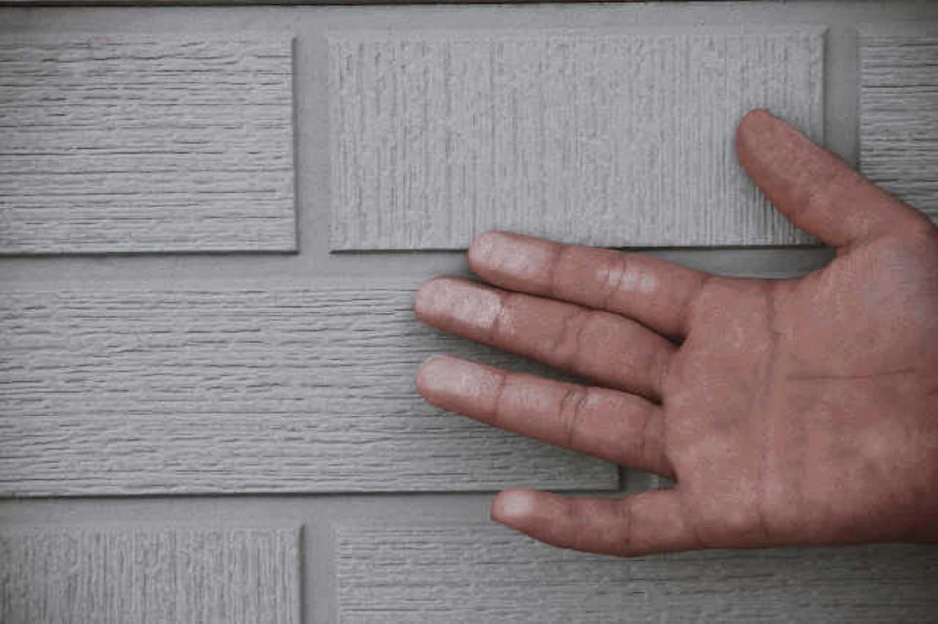 ④チョーキング現象(白亜化)