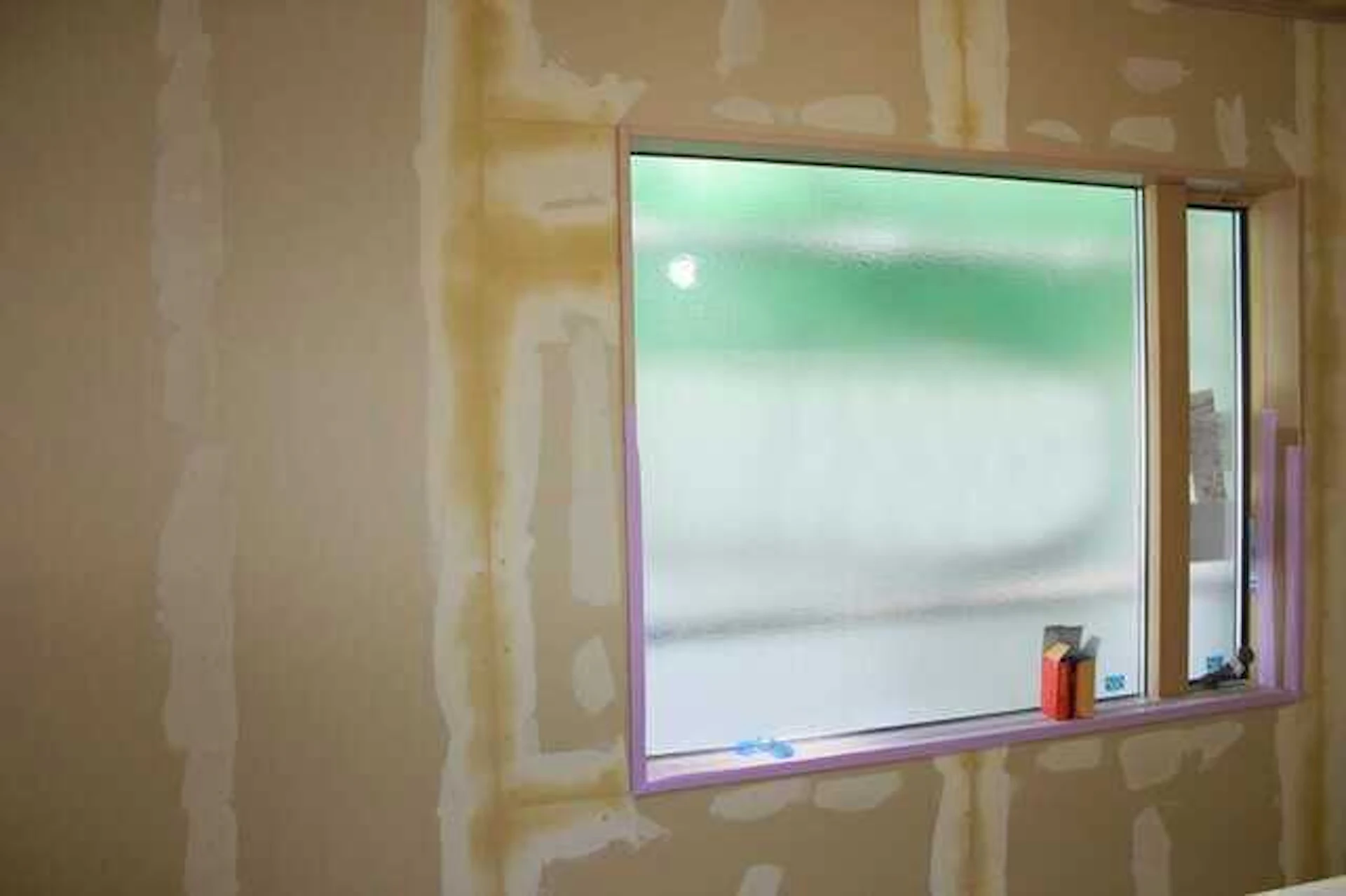 壁クロスの張り替え