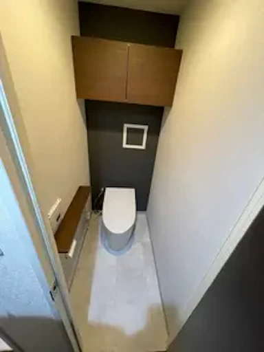 和モダンなお洒落なトイレに