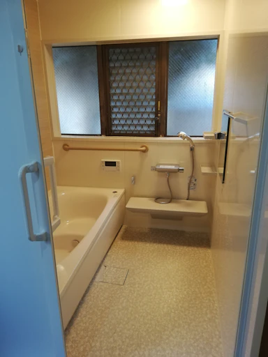 【250~300万円】高齢者に優しいお風呂