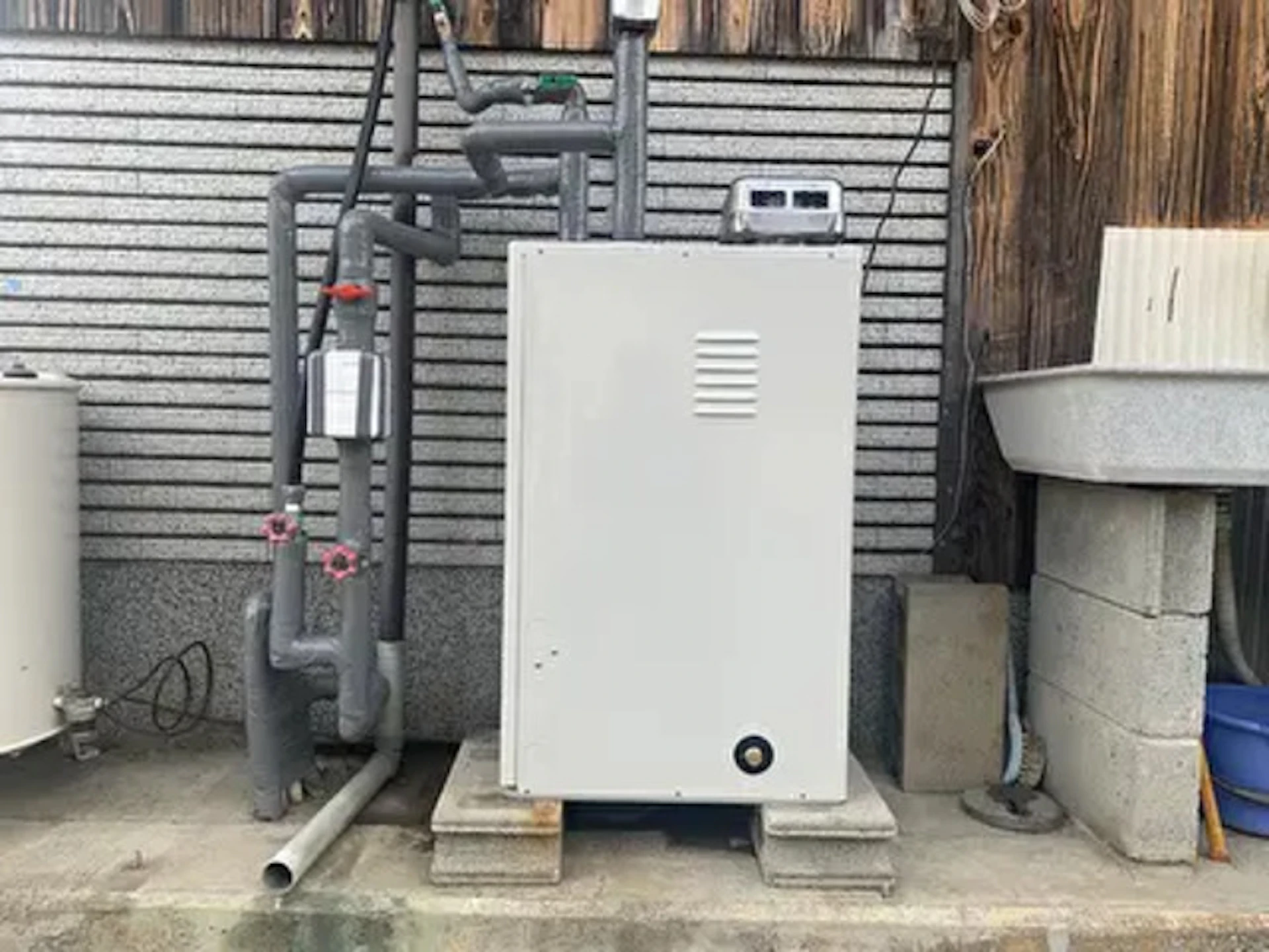 コロナの給湯器