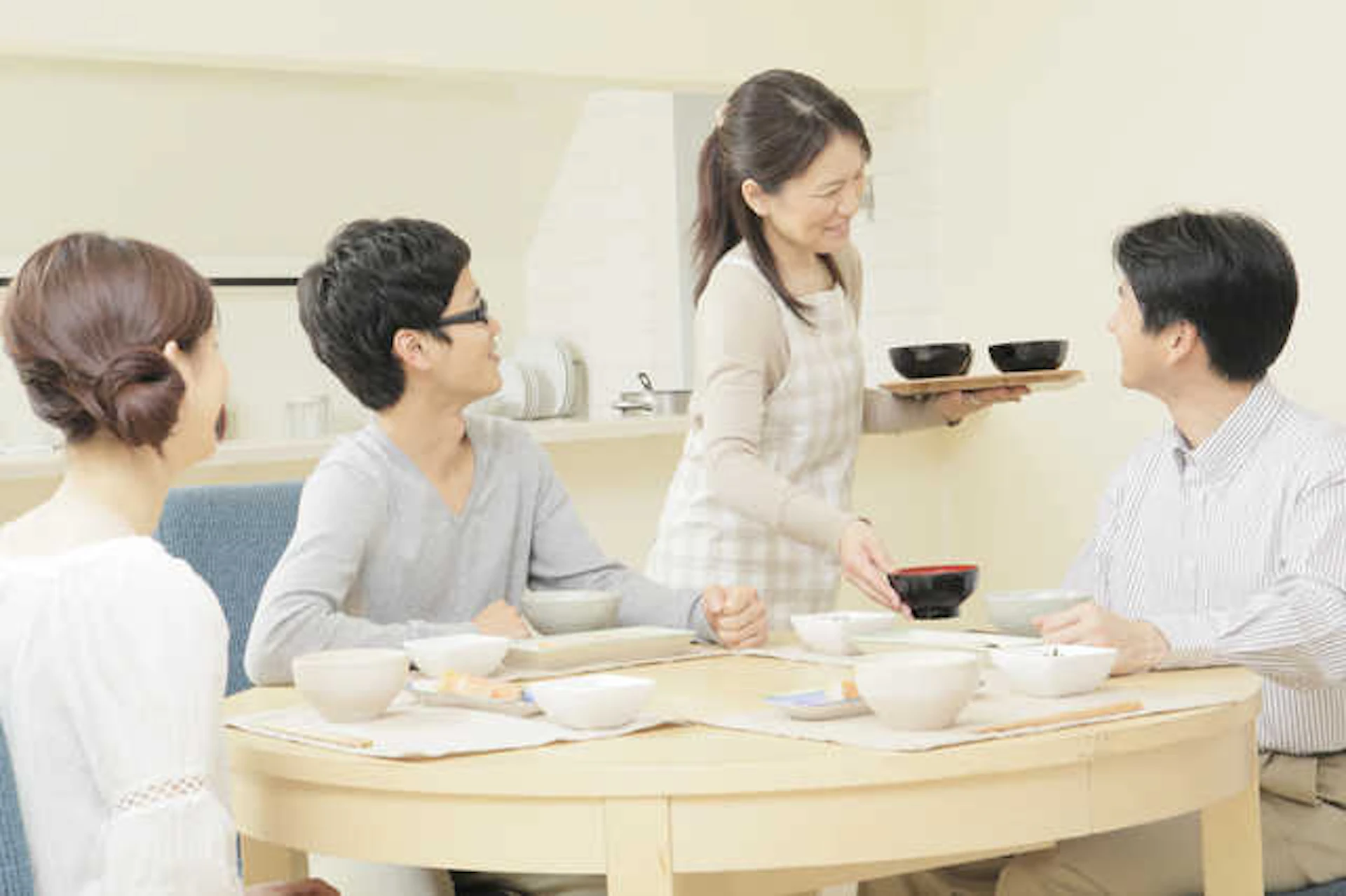 丸テーブルのサイズ目安