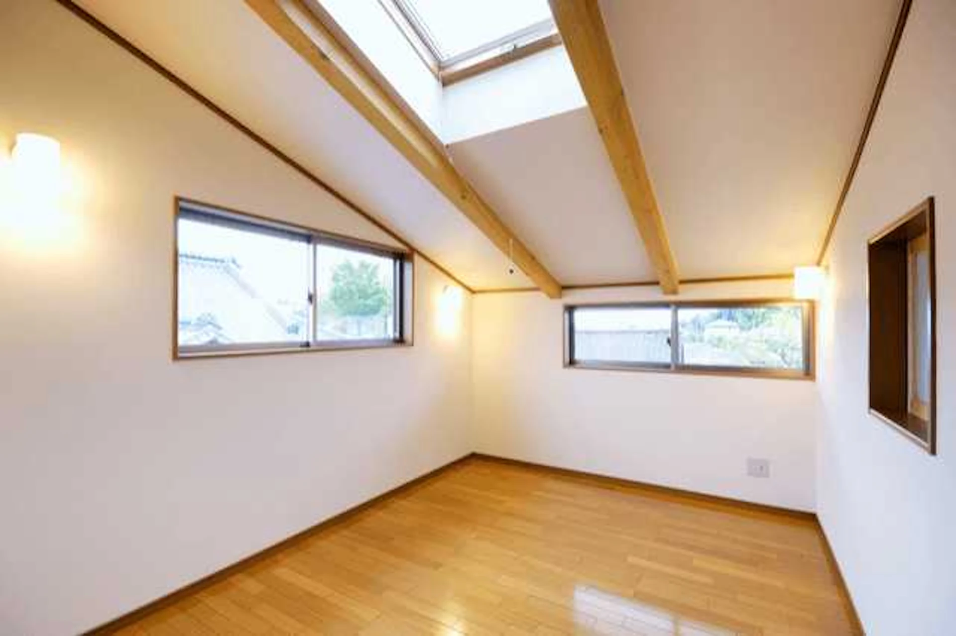 日当たりの悪い部屋・家を明るくする9つの工夫