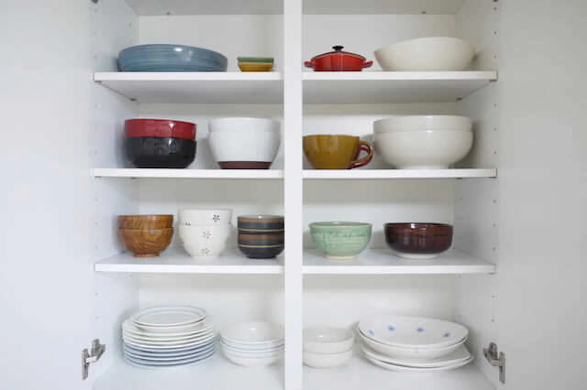 美しく使いやすい食器棚づくりのために守るべき4つのポイントとは?