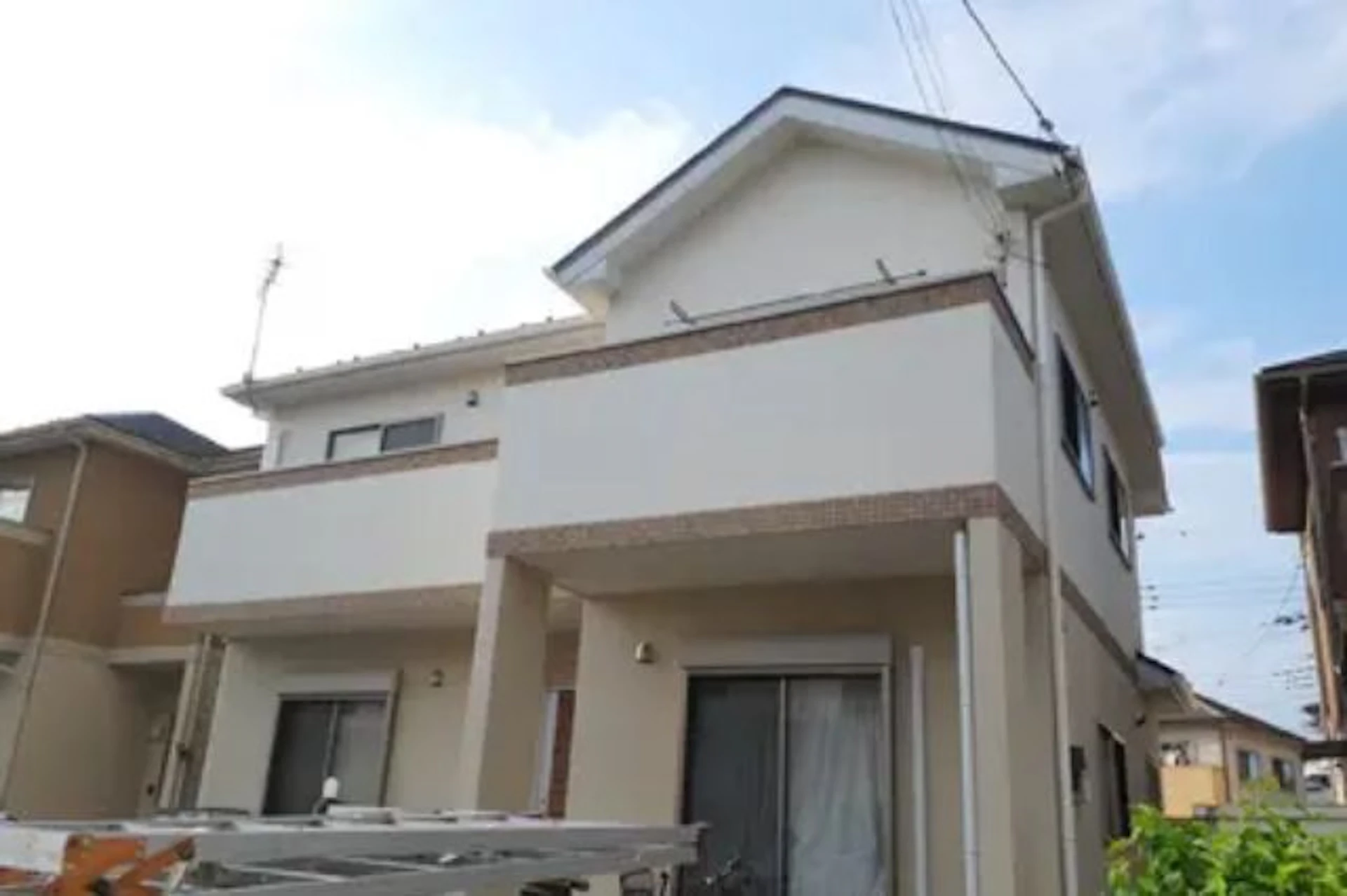 事例3 色はあまり変えず、新築の時のように