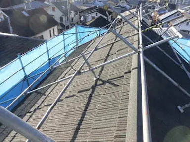 屋根の葺き替え工事