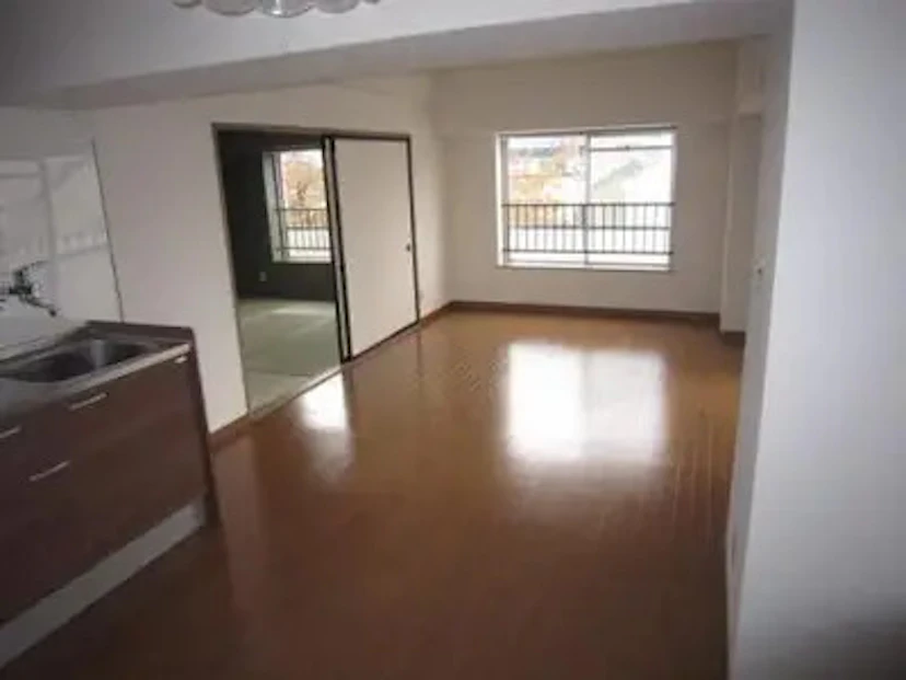 事例①：遮音性能に優れたフロア材に張り替え